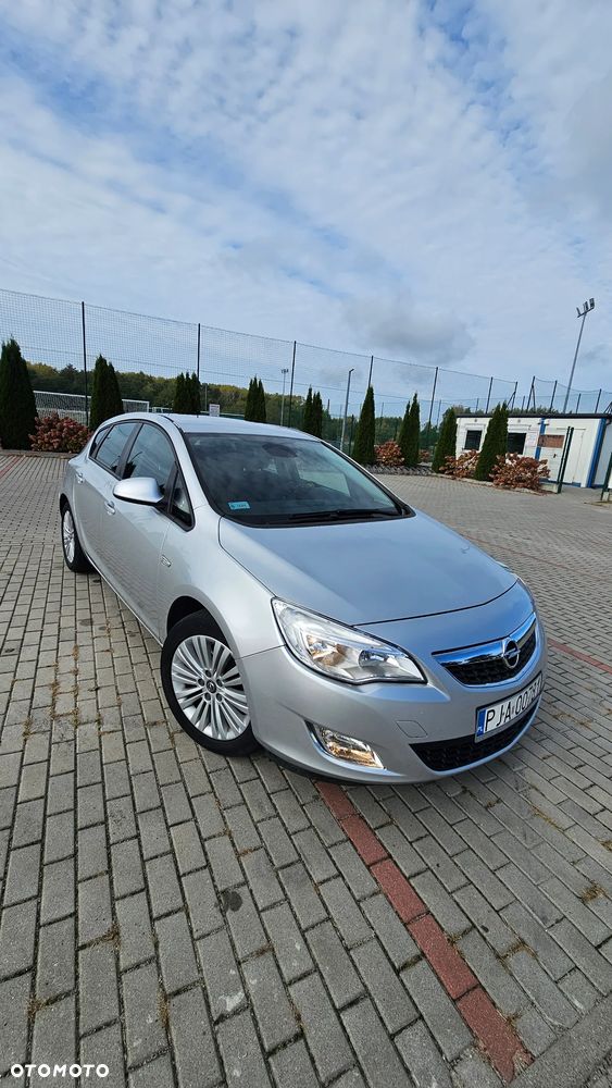 Opel Astra 1.7 CDTI ecoFLEX - 8