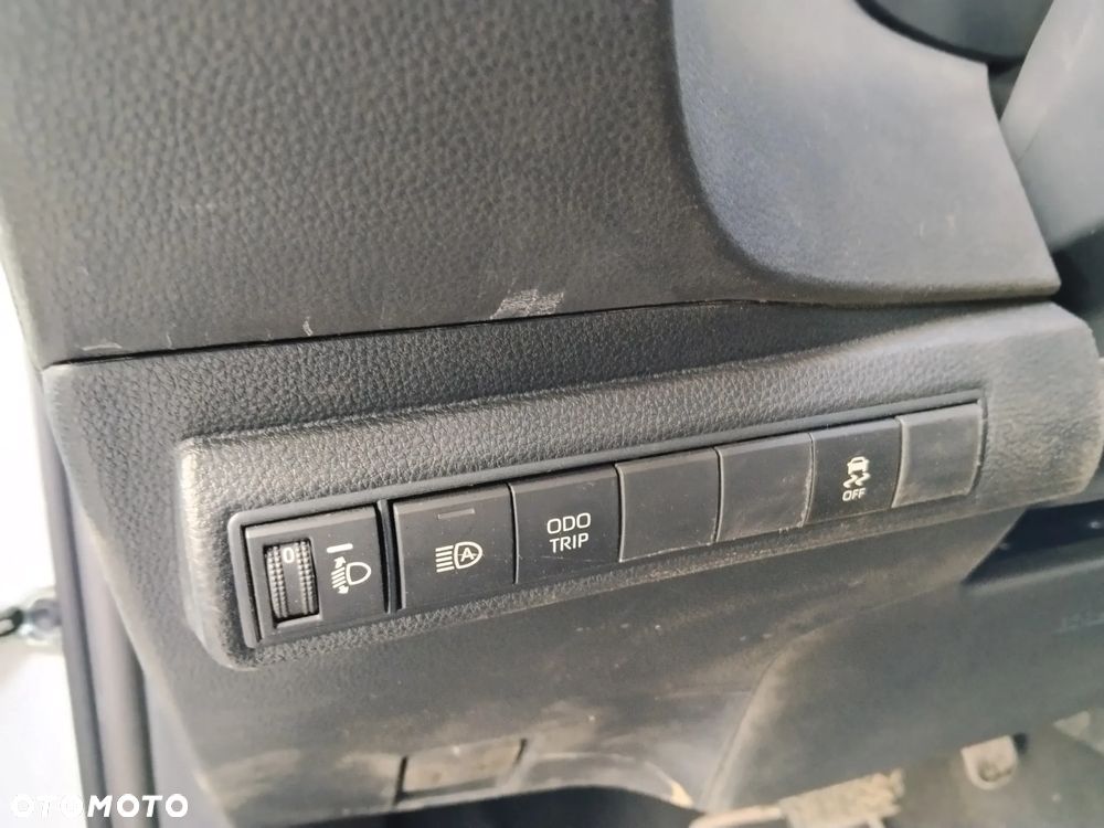Toyota Corolla 1.8 Hybrid Comfort - 6