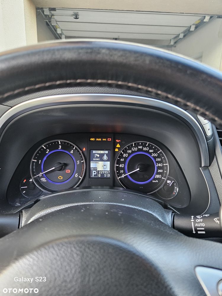 Infiniti FX FX30d S Premium - 13