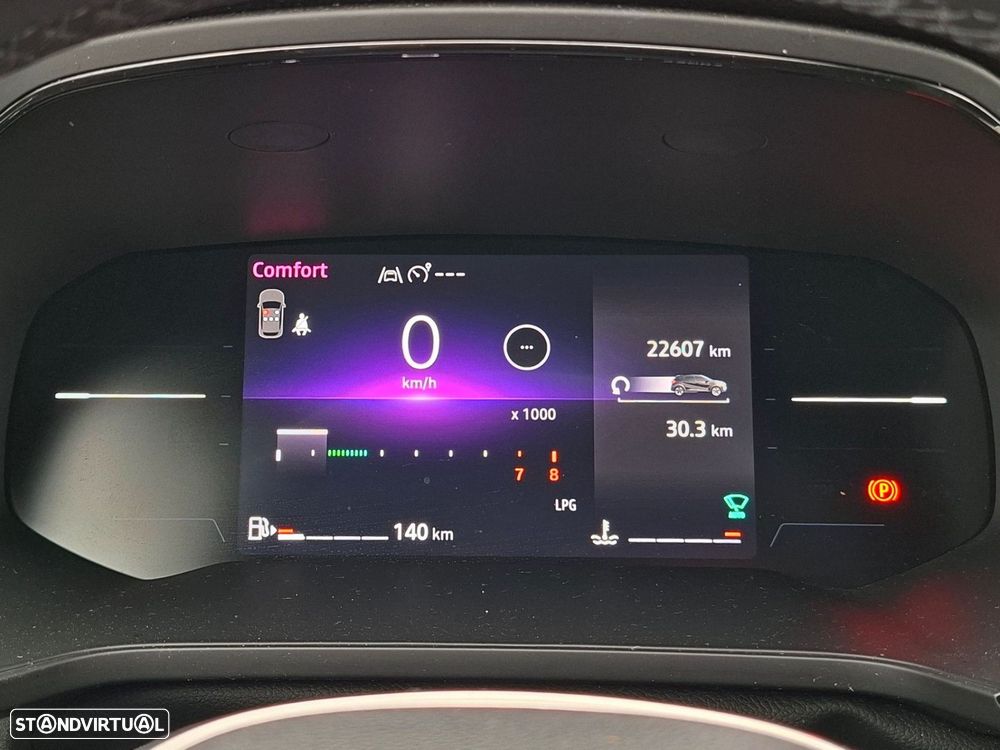 Renault Captur 1.0 TCe Techno Bi-Fuel - 16