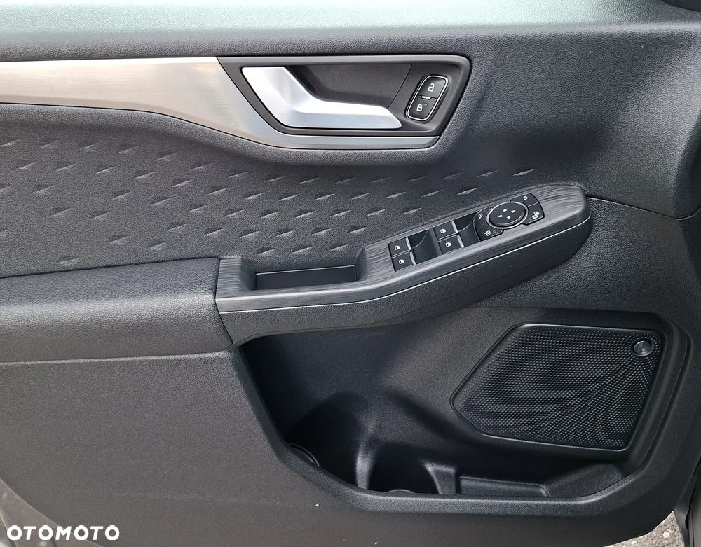 Ford Kuga 2.0 EcoBlue AWD Titanium - 27