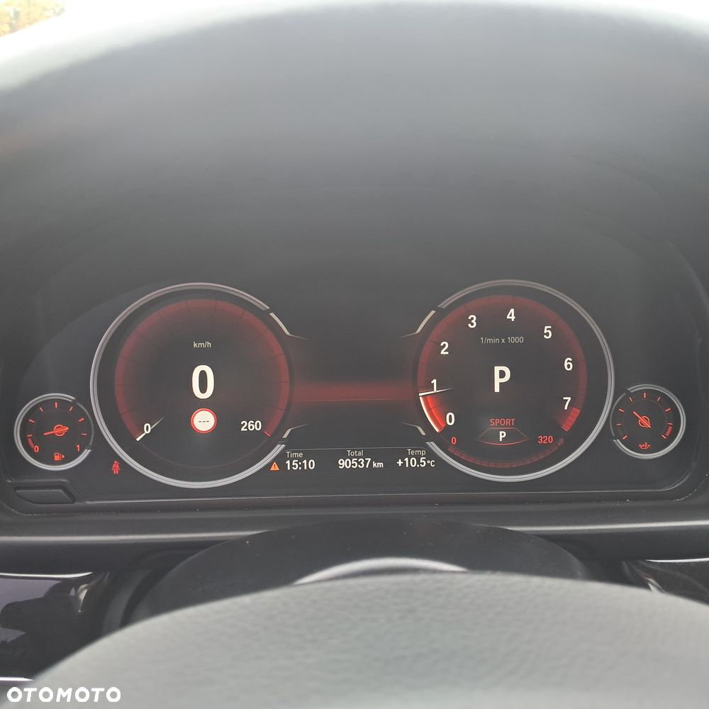 BMW Seria 5 528i Sport-Aut - 11