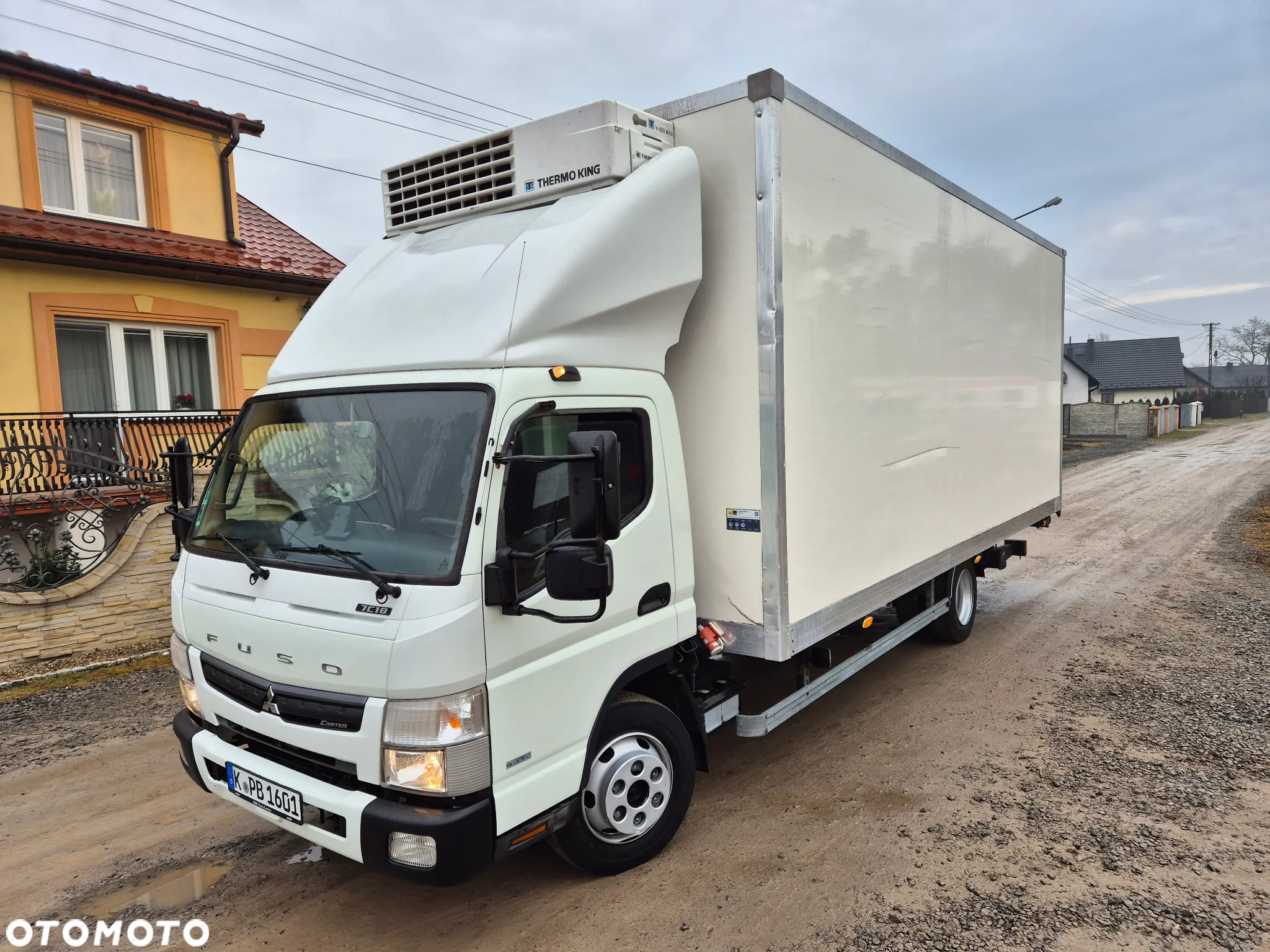Mitsubishi CANTER 75C18 DMC 7499KG IZOTERMA 6.20 DŁ WINDA CHŁODNIA MROZNIA - 24