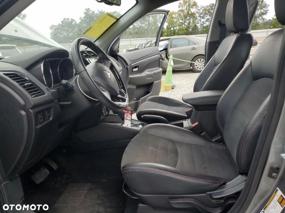 Mitsubishi ASX - 6