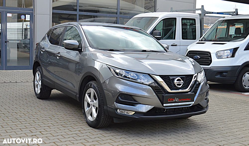 Nissan Qashqai 1.6 DCI Xtronic ACENTA - 3