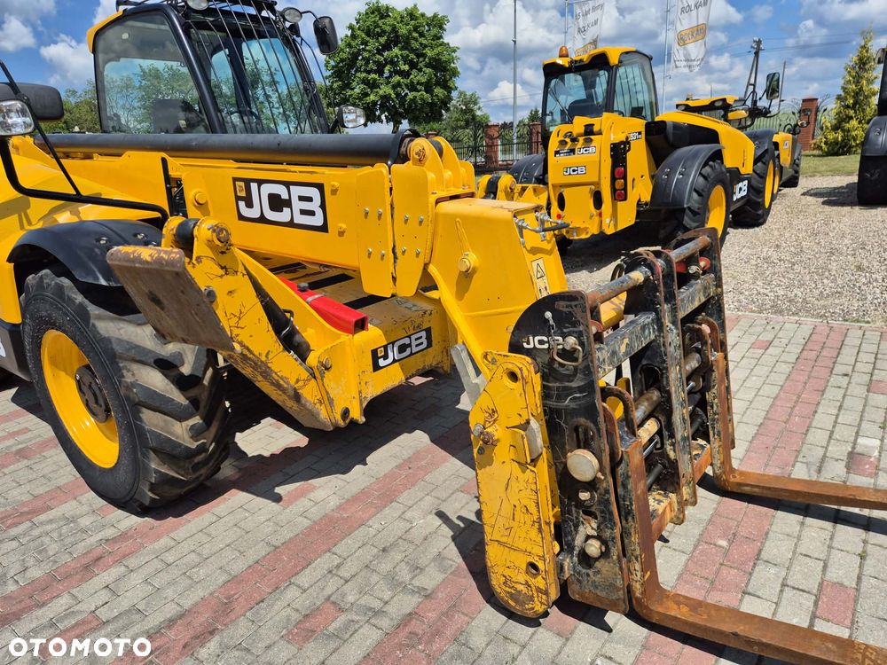 JCB 540-140 HiViz - 6
