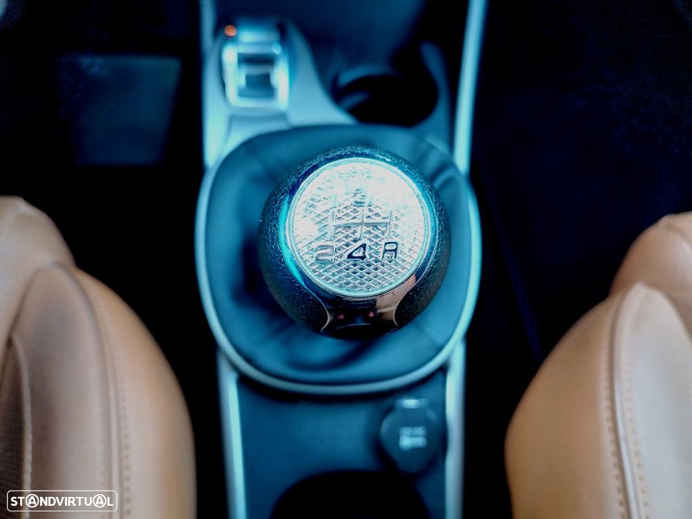 Alfa Romeo MiTo 1.3 JTD Distinctive S&S - 42