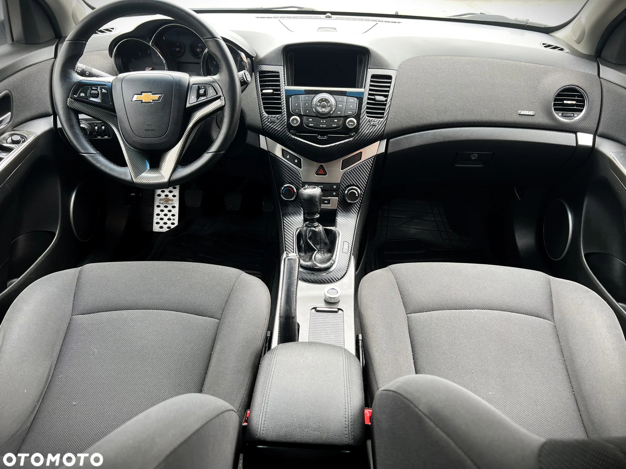 Chevrolet Cruze 1.8 LTZ - 16