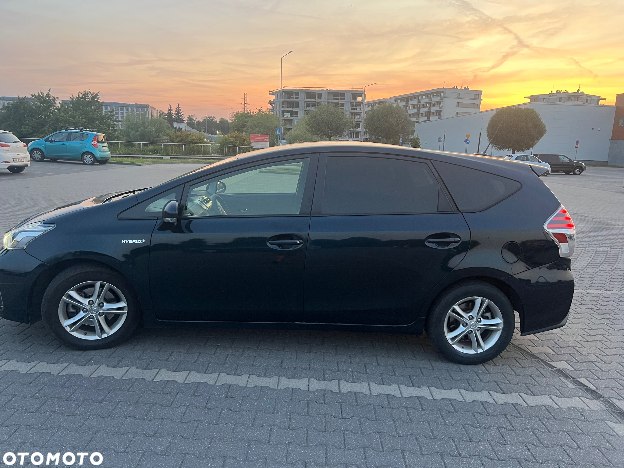 Toyota Prius+ (Hybrid) Comfort - 8