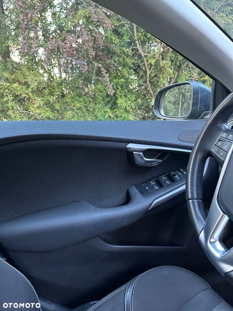 Volvo V40 D2 Momentum - 13