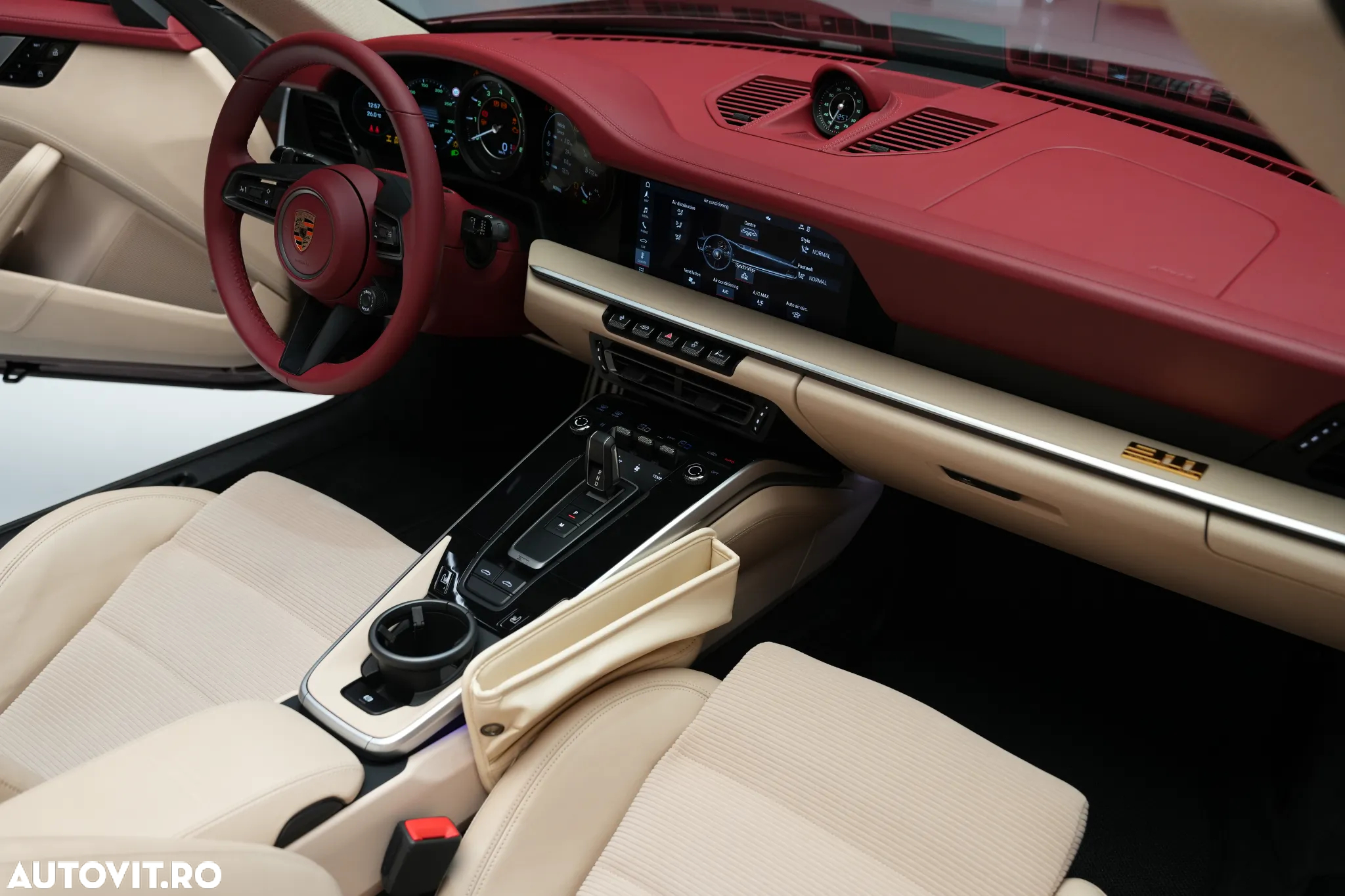 Porsche 911 Targa 4S PDK Heritage Design Edition - 23