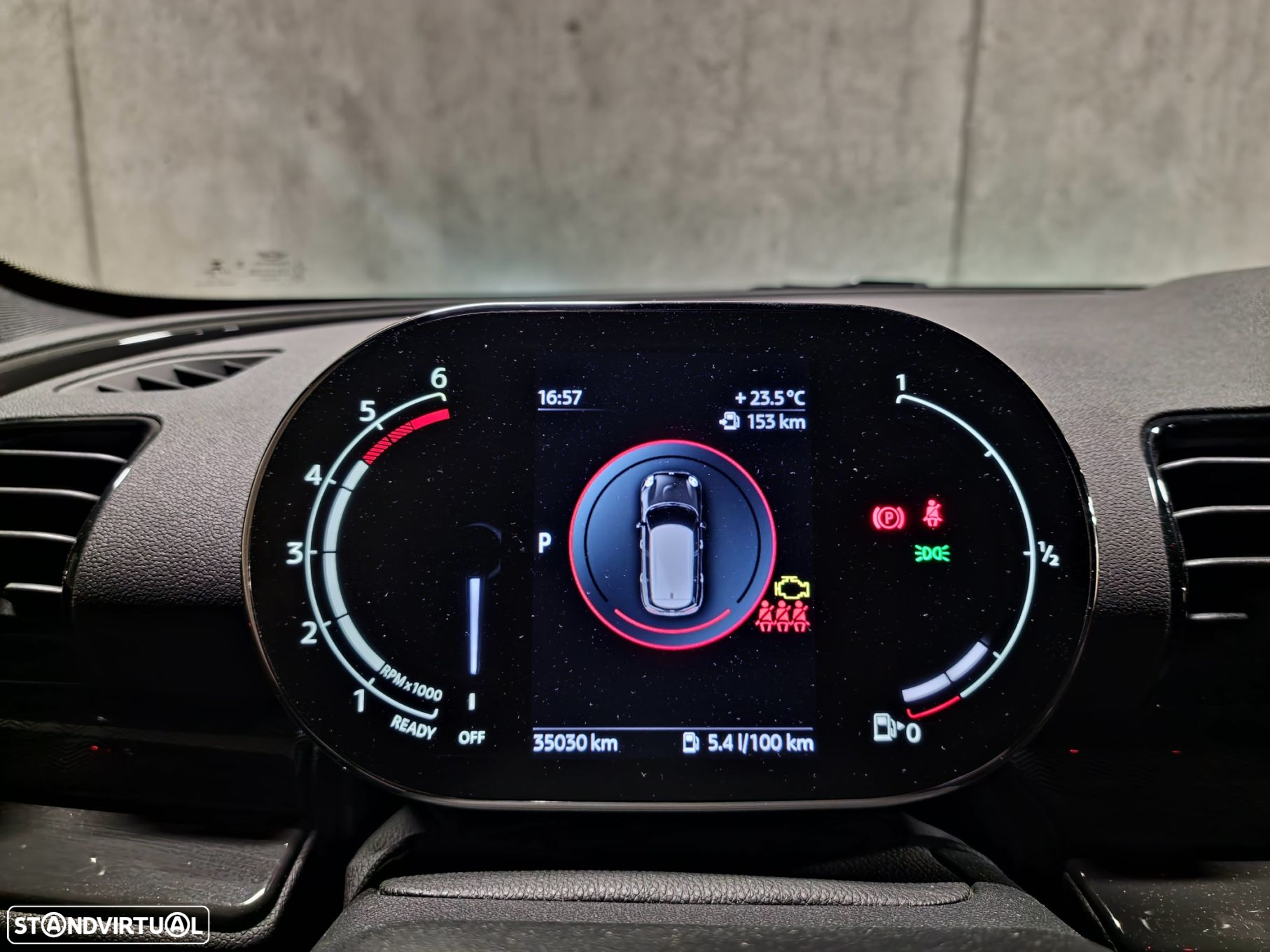 MINI Clubman Cooper D Premium Essential Auto - 18