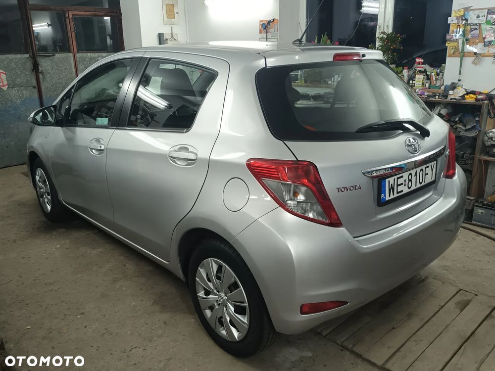 Toyota Yaris - 5