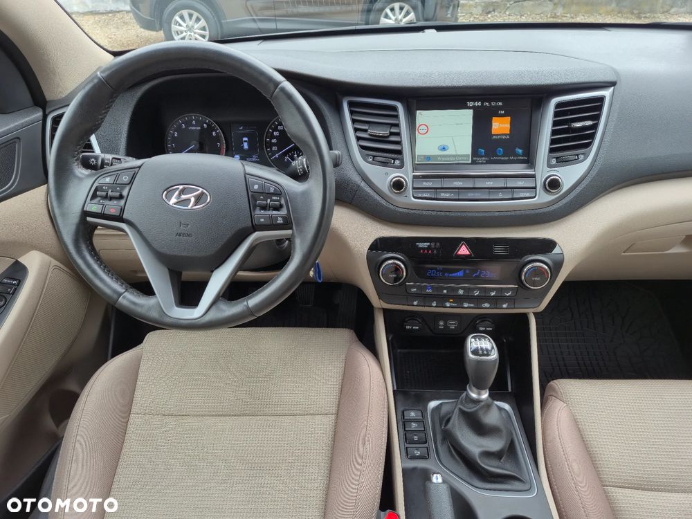 Hyundai Tucson 1.6 GDI BlueDrive Design 2WD - 23