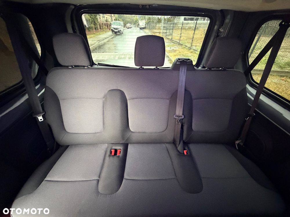 Renault Trafic 2.0 dCi EDC - 19