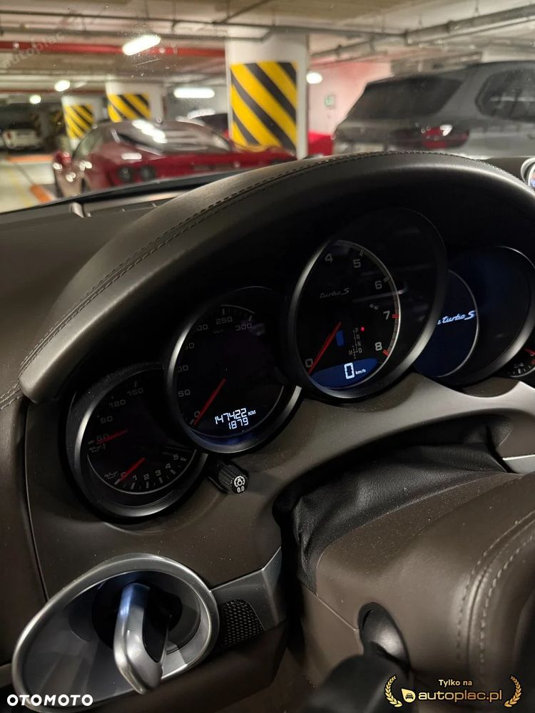 Porsche Cayenne - 11