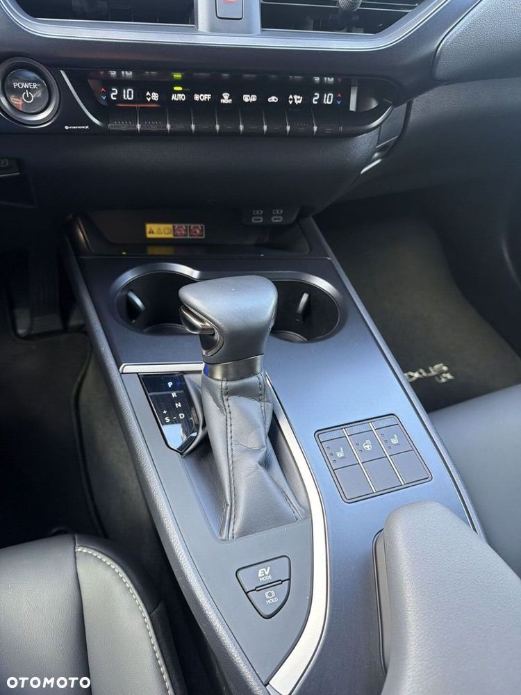 Lexus UX 250h GPF F Sport Design 2WD - 13