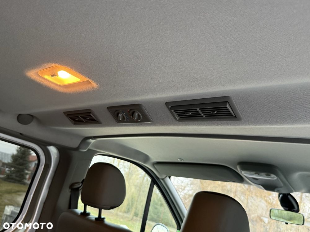 Opel Vivaro - 6