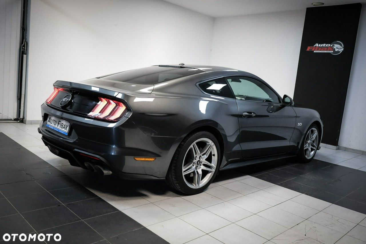Ford Mustang 5.0 V8 GT - 9