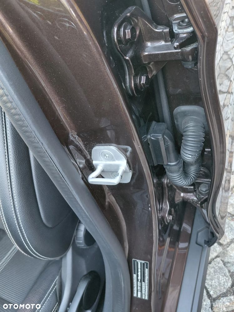 Mercedes-Benz GLA 180 Style - 27