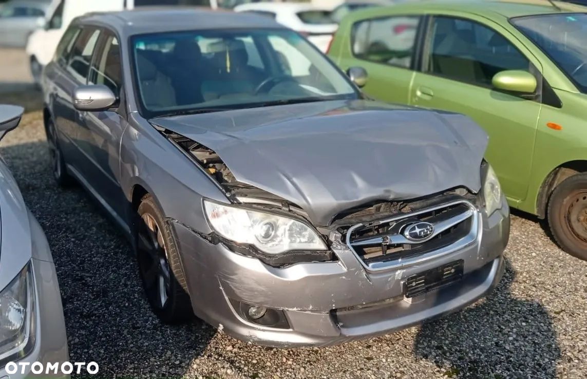 Subaru Legacy - 1