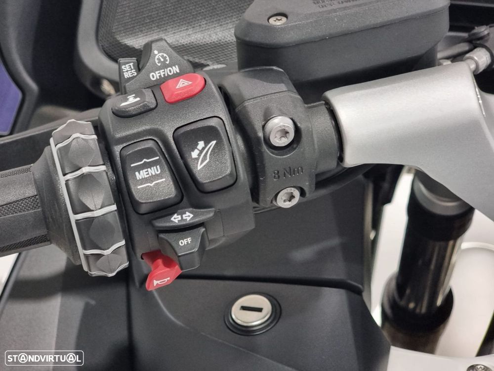 BMW R 1250 RT 1250RT Alpinweiss - 11