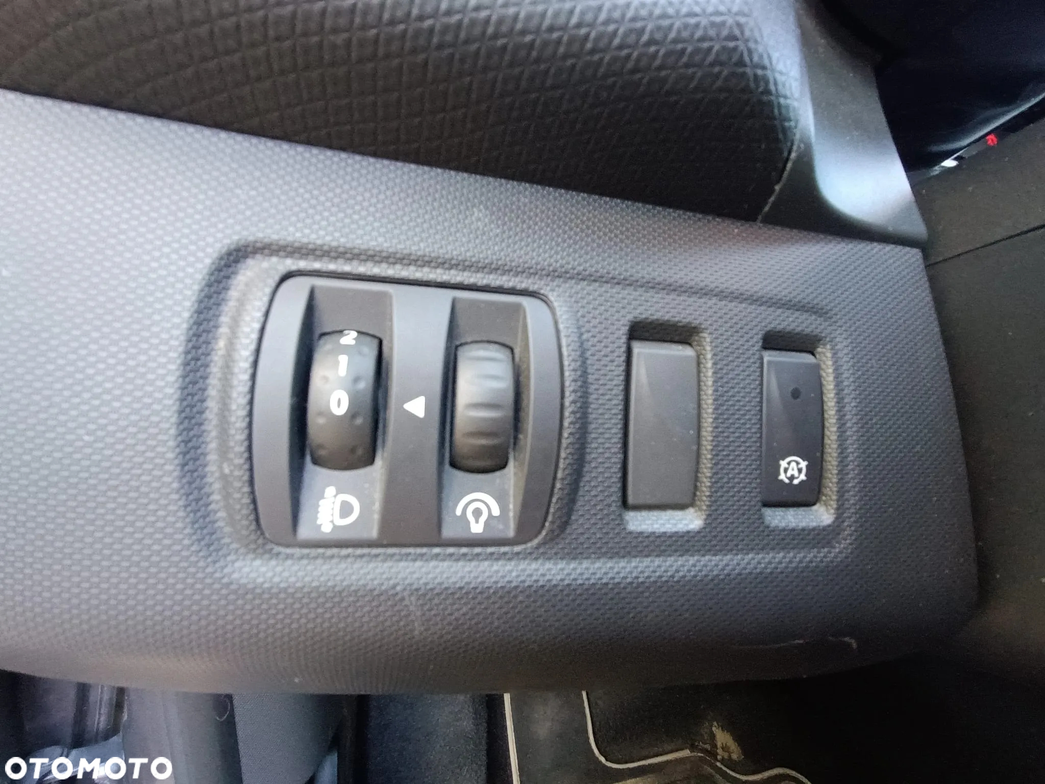 Renault Clio 0.9 Energy TCe Expression - 12
