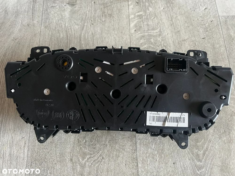 LICZNIK ZEGARY FIAT 500L 1,6 MJ 51913541 - 2