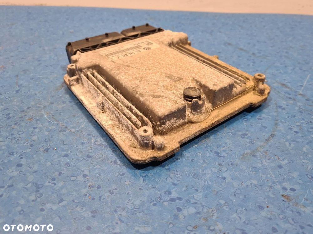 VOLKSWAGEN GOLF VI STEROWNIK SILNIKA 03L906022LF CLCA, CBDC - 3