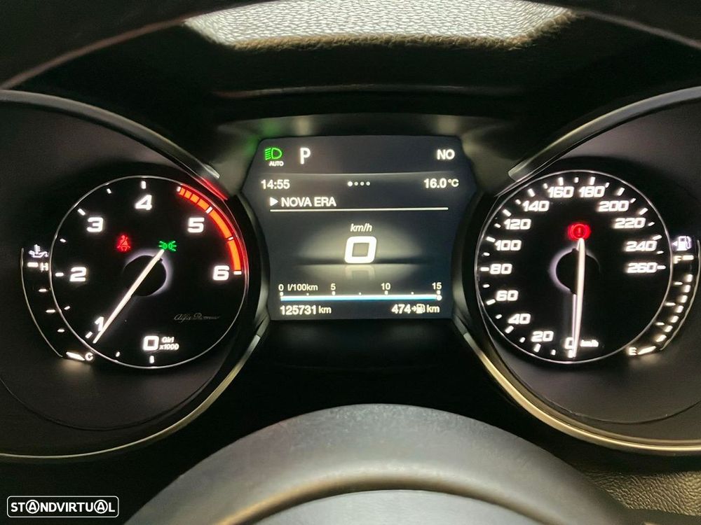 Alfa Romeo Stelvio 2.2 D Super AT8 - 12