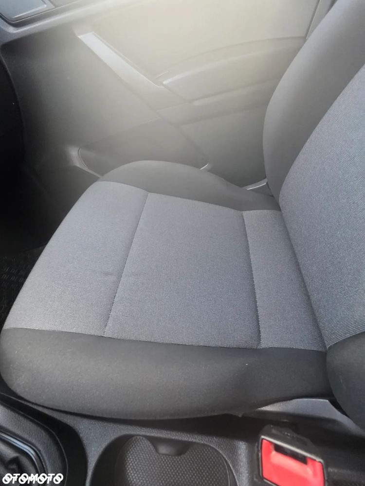 Volkswagen Caddy 2.0 TDI Comfortline - 22