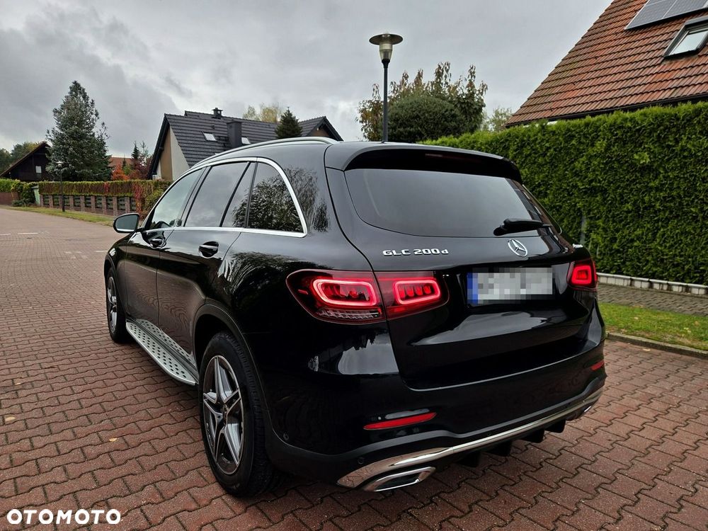 Mercedes-Benz GLC 200 d 4Matic 9G-TRONIC AMG Line - 4