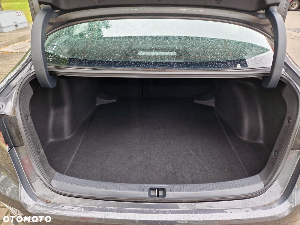 Toyota Corolla 1.8 Hybrid Comfort - 20