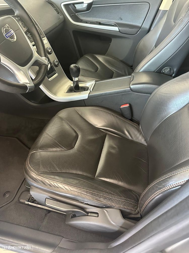 Volvo XC 60 2.0 D3 Drive - 3