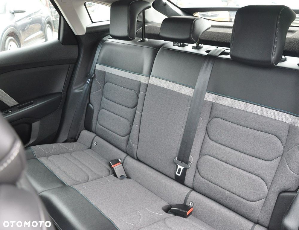 Citroën C4 1.2 PureTech Shine S&S - 14