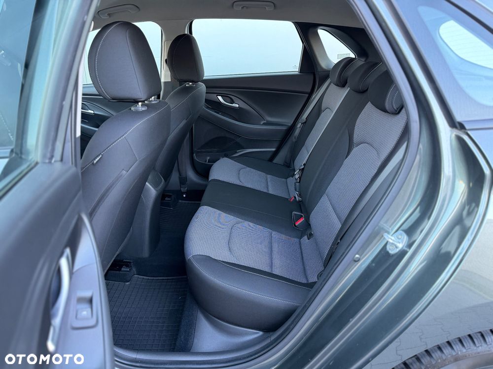 Hyundai i30 1.5 DPI Modern - 33