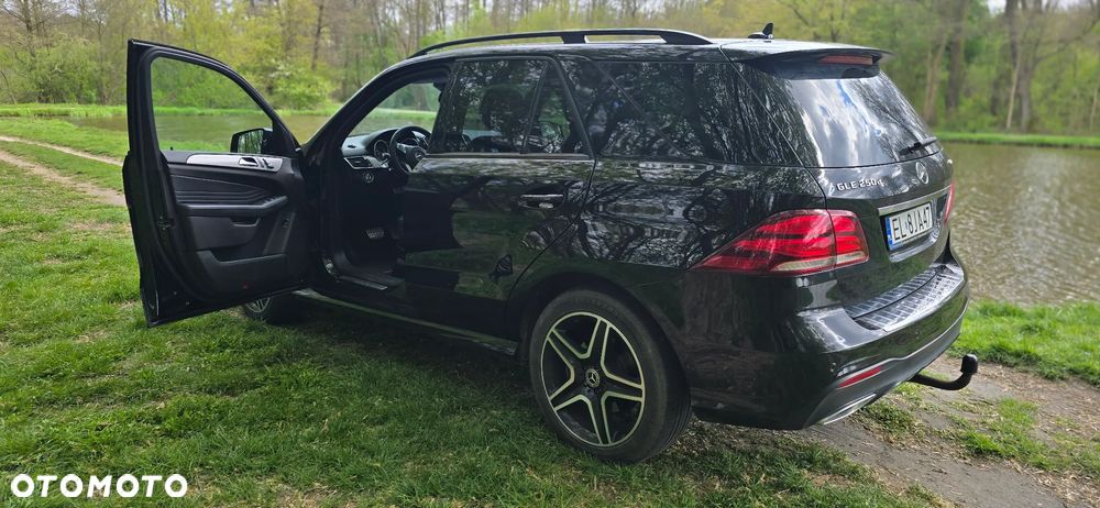 Mercedes-Benz GLE 250 d 4-Matic - 3