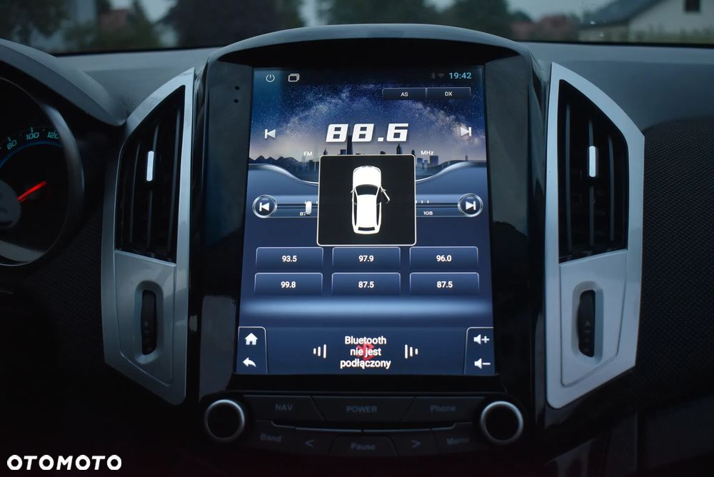 Chevrolet Cruze - 27