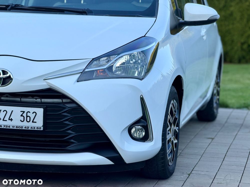 Toyota Yaris 1.5 Dynamic - 12