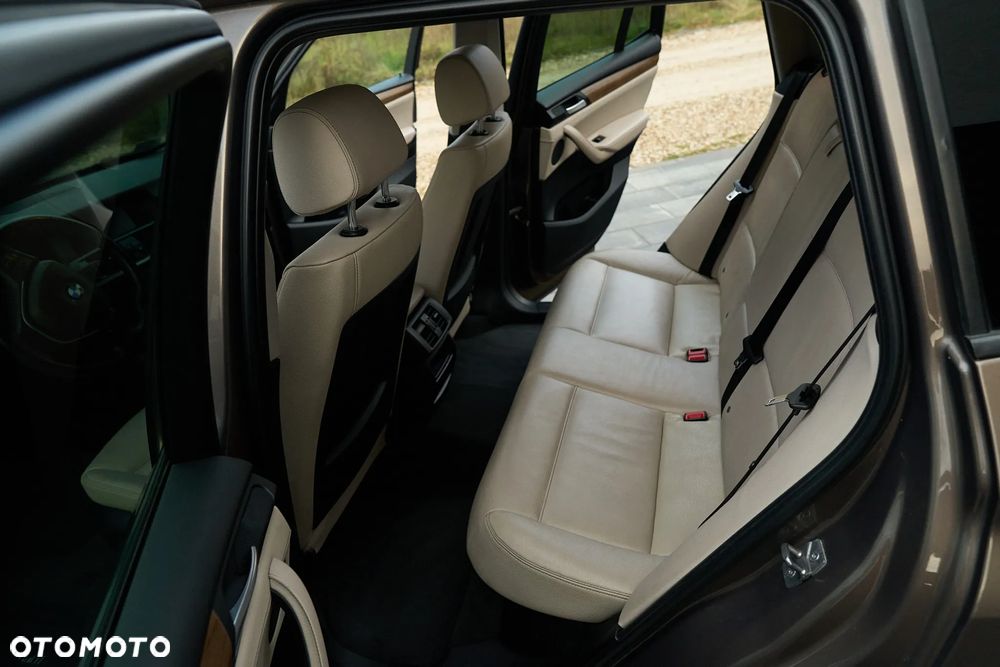 BMW X3 xDrive35i - 22