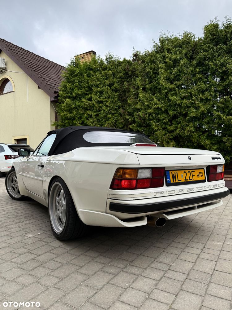 Porsche 944 3.0 S2 - 7