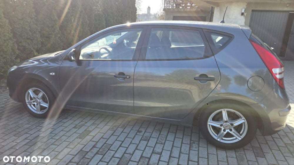 Hyundai i30 1.4 Comfort - 19