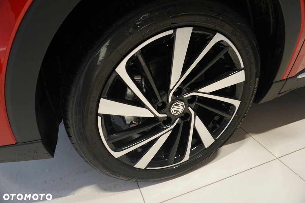 MG ZS Hybrid+ - 15