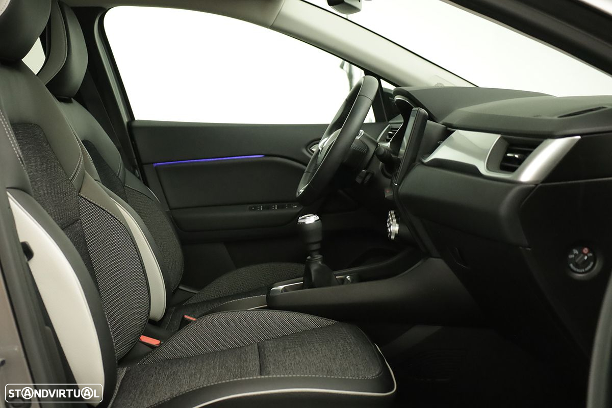 Renault Captur 1.0 TCe Techno Bi-Fuel - 23