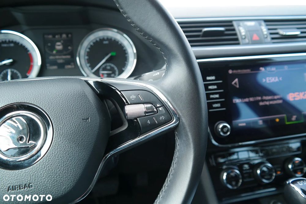 Skoda Superb 2.0 TSI Ambition DSG - 17