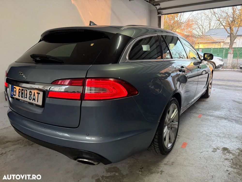 Jaguar XF 2.2D Premium Luxury - 12
