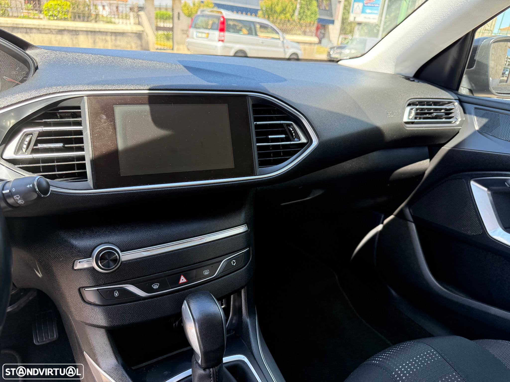 Peugeot 308 SW 1.6 BlueHDi Allure J17 EAT6 - 26