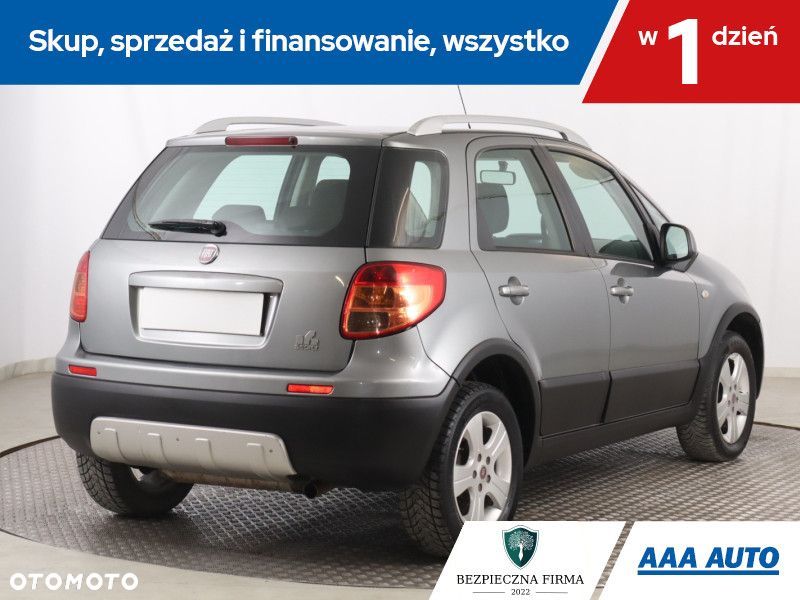 Fiat Sedici - 7