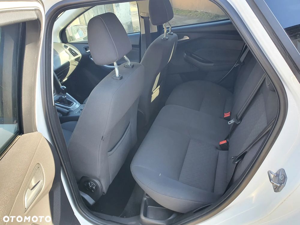Ford Focus - 10