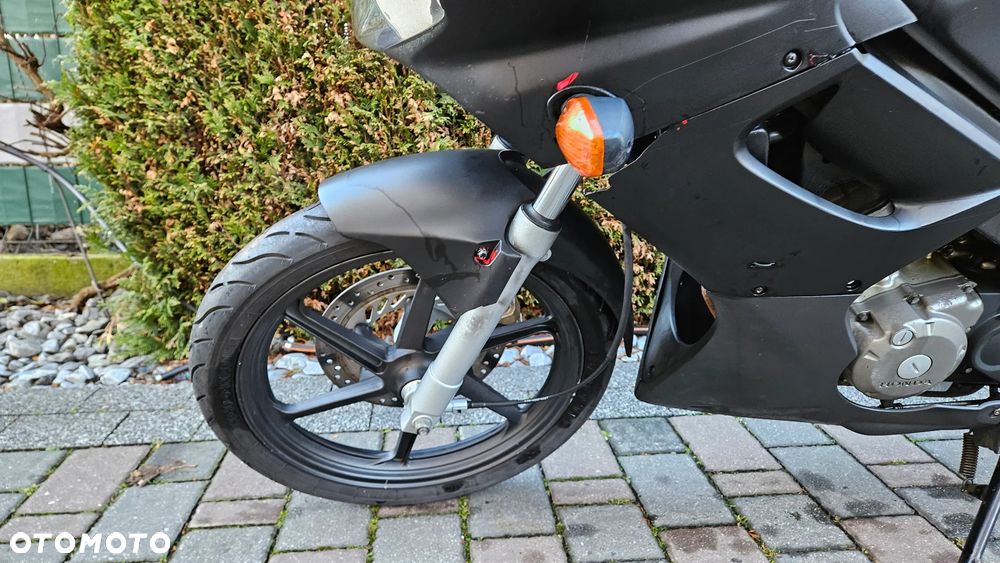 Honda CBR - 19